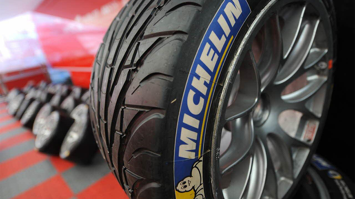 钻石联赛上海站110米栏谢文骏13秒23夺冠 刘翔为师弟鼓掌“星空·综合(中国)体育网站”(图1) 星空综合股份(中国)