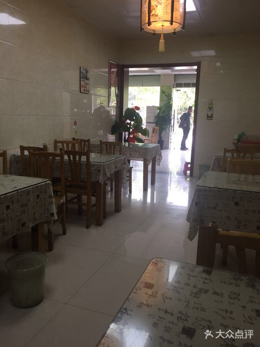 钻石联赛上海站110米栏谢文骏13秒23夺冠 刘翔为师弟鼓掌“星空·综合(中国)体育网站”(图4) 星空·综合(体育中国)