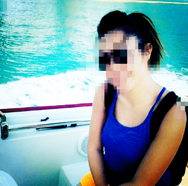 34岁女富豪抱女儿坠楼身亡 被发现时全身赤裸...【星空·综合(体育中国)】(图13)
34岁女富豪抱女儿坠楼身亡 被发现时全身赤裸...【星空·综合(体育中国)】(图13)